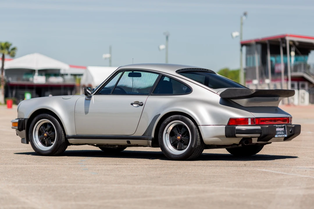 1984 Porsche 911 Carrera 3.2 - Image 8 of 31