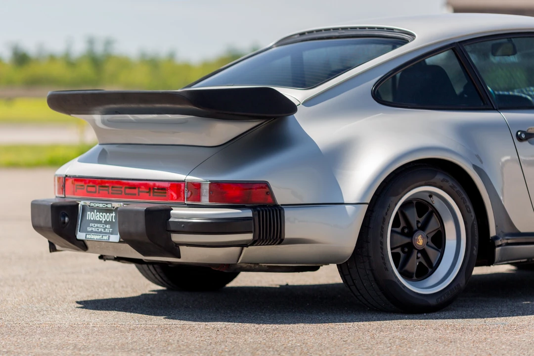 1984 Porsche 911 Carrera 3.2 - Image 13 of 31