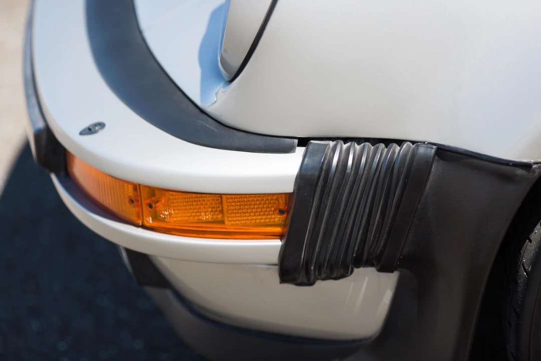 1984 Porsche 911 Carrera 3.2 - Image 20 of 31