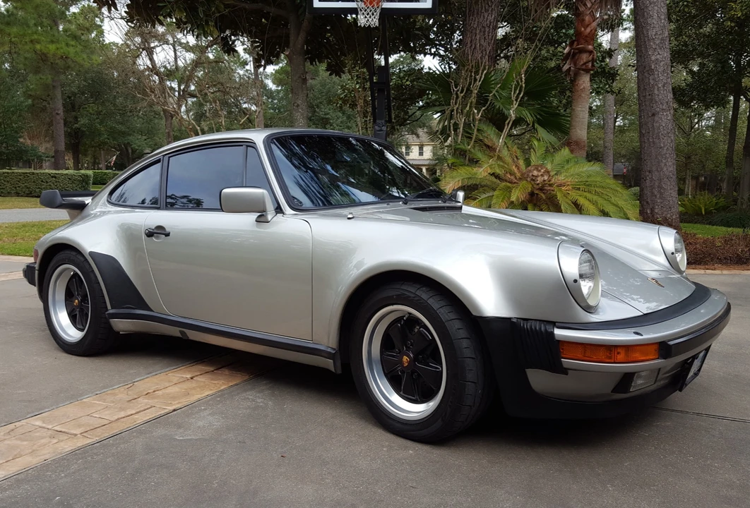 1984 Porsche 911 Carrera 3.2 - Image 14 of 31