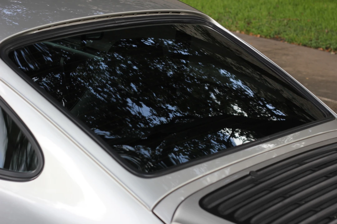 1984 Porsche 911 Carrera 3.2 - Image 23 of 31