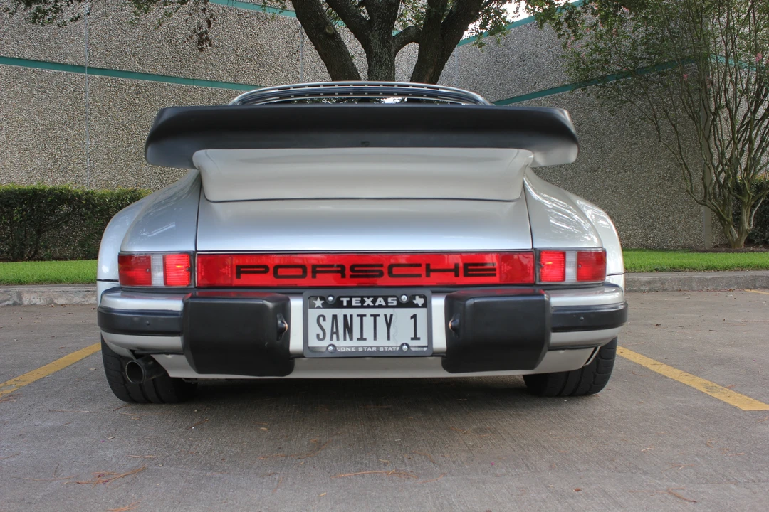 1984 Porsche 911 Carrera 3.2 - Image 11 of 31