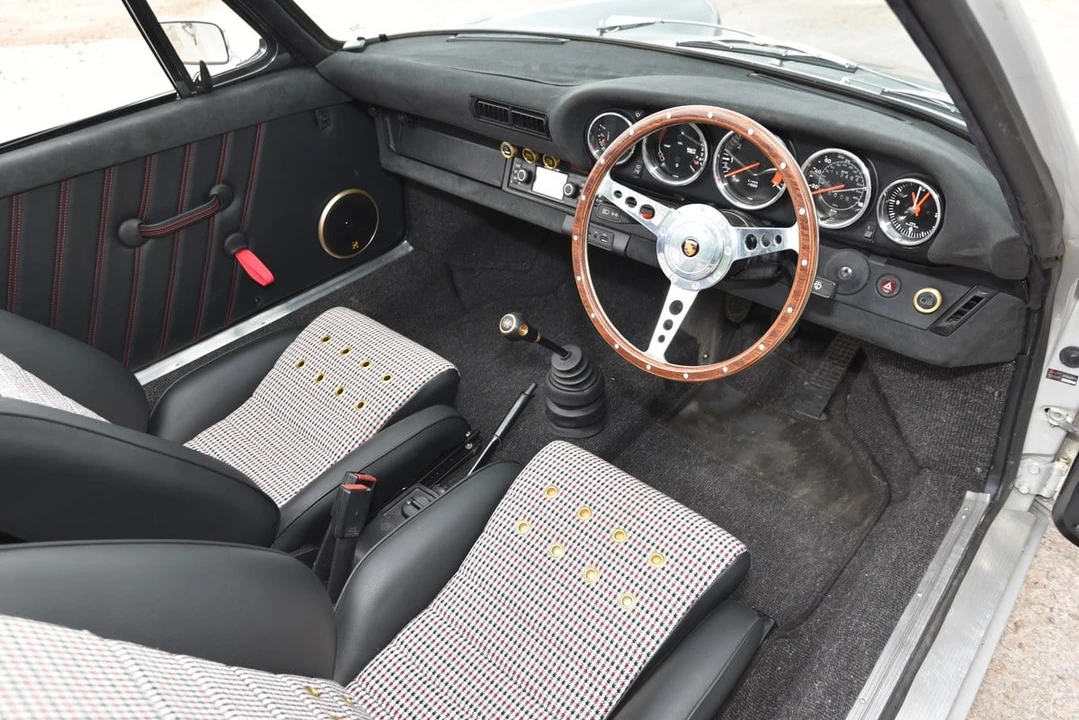 1984 Porsche 911 Carrera 3.2 - Image 8 of 30