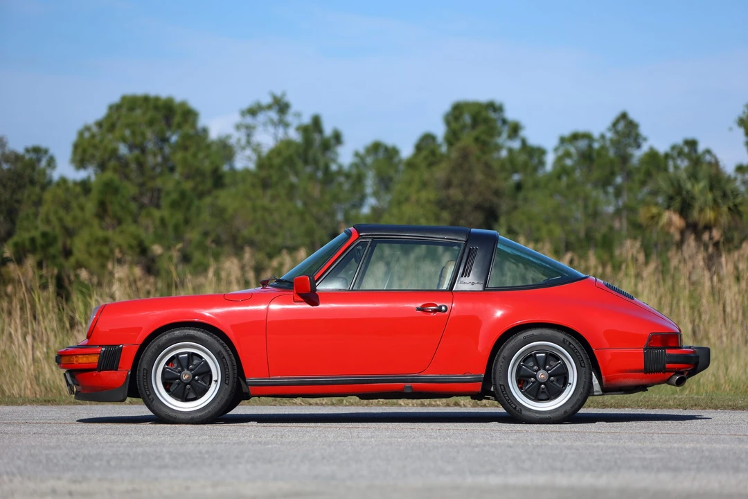 1984 Porsche 911 Carrera 3.2 - Image 15 of 31
