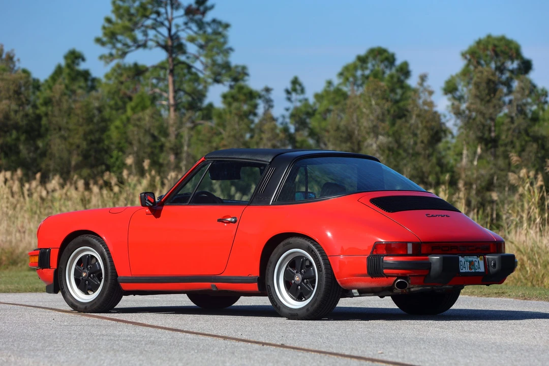1984 Porsche 911 Carrera 3.2 - Image 16 of 31