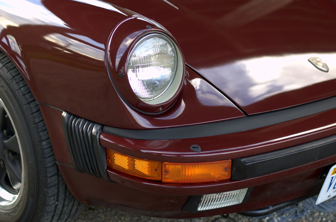 1984 Porsche 911 Carrera 3.2 - Image 27 of 31