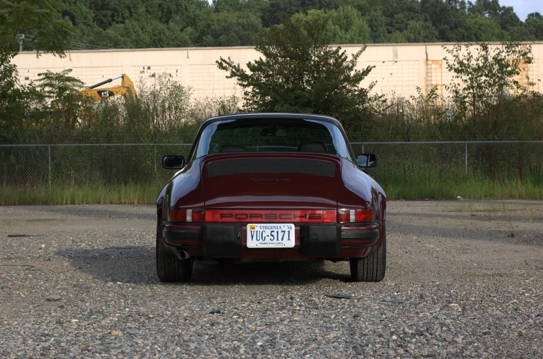 1984 Porsche 911 Carrera 3.2 - Image 11 of 31