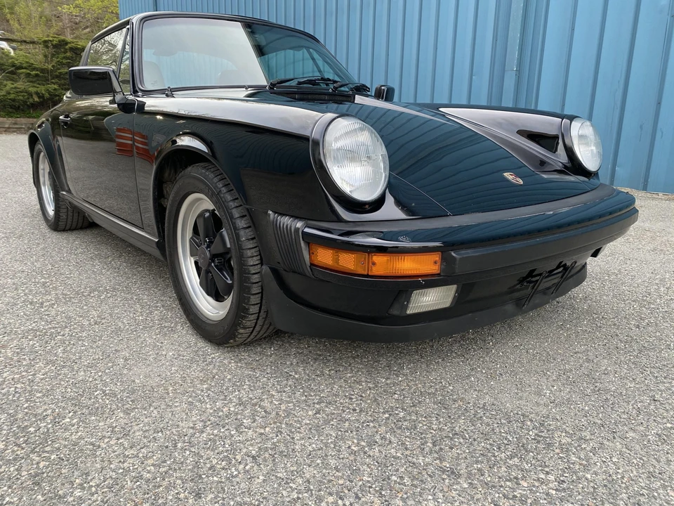 1984 Porsche 911 Carrera 3.2 - Image 27 of 31
