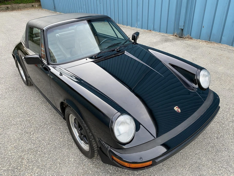 1984 Porsche 911 Carrera 3.2 - Image 28 of 31