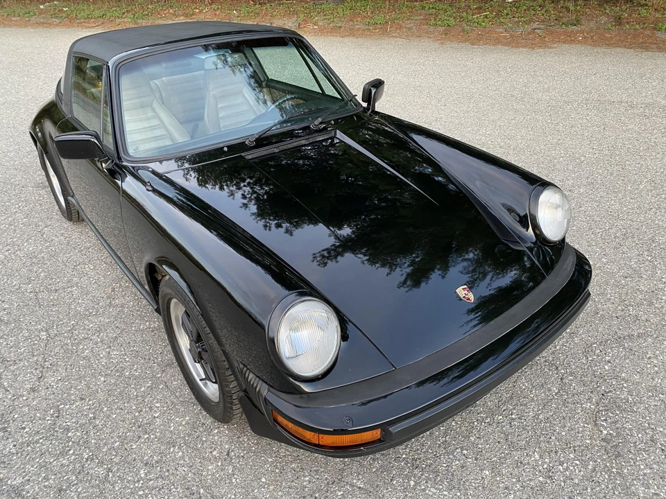 1984 Porsche 911 Carrera 3.2 - Image 23 of 31