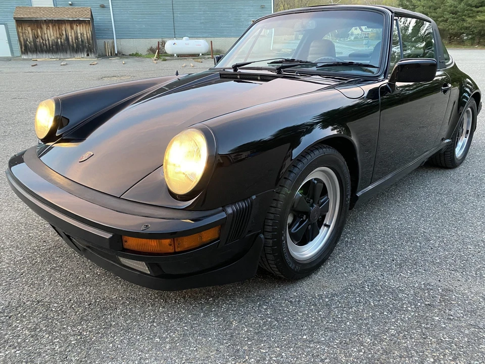 1984 Porsche 911 Carrera 3.2 - Image 12 of 31