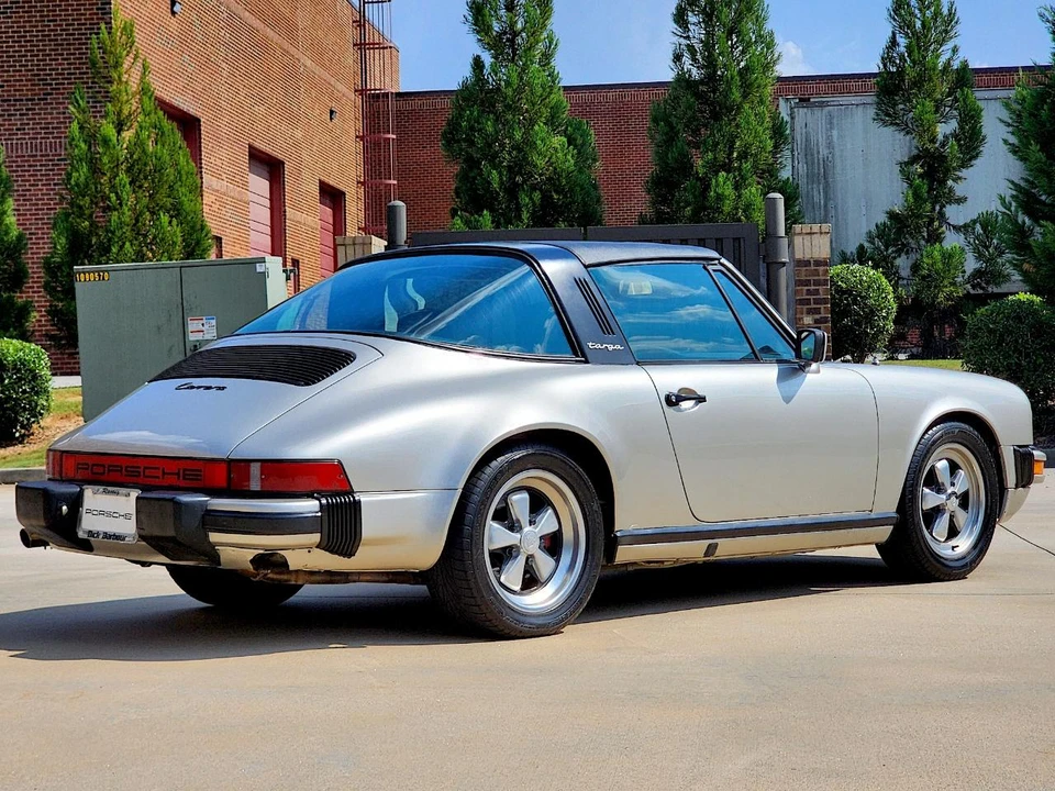 1984 Porsche 911 Carrera 3.2 - Image 10 of 31