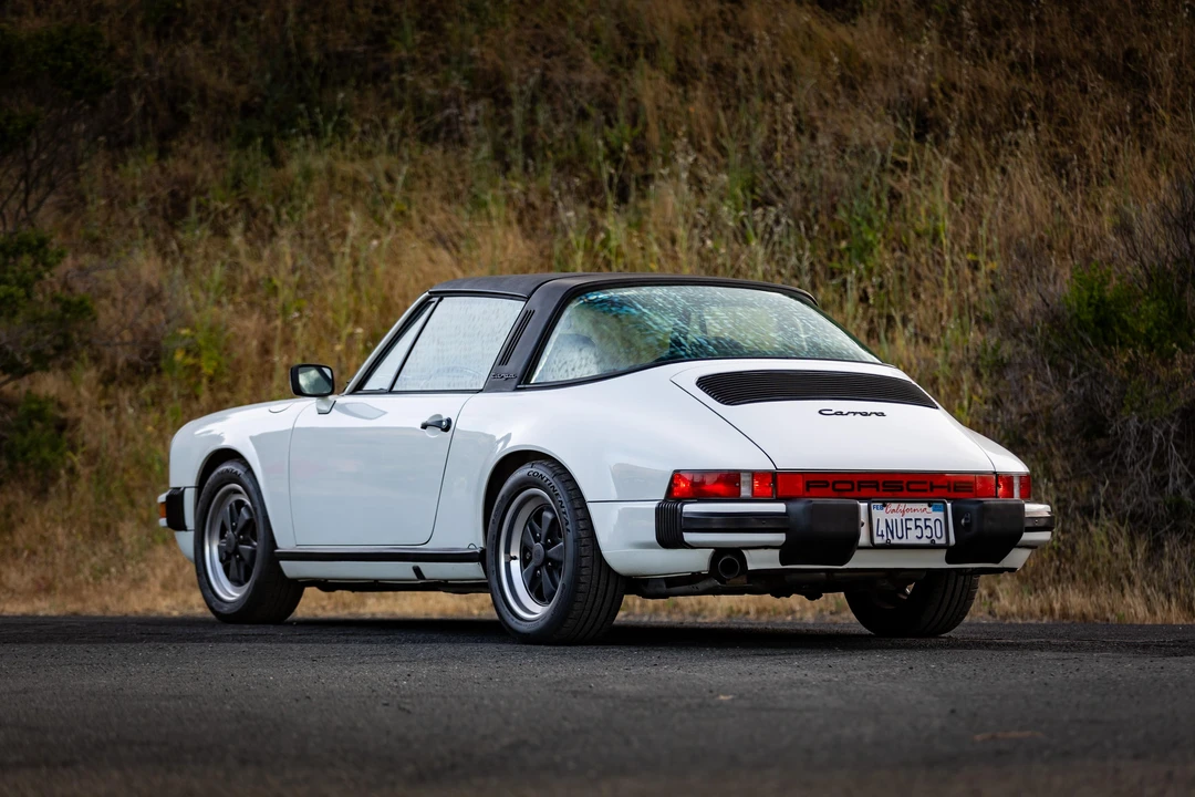 1984 Porsche 911 Carrera 3.2 - Image 20 of 31