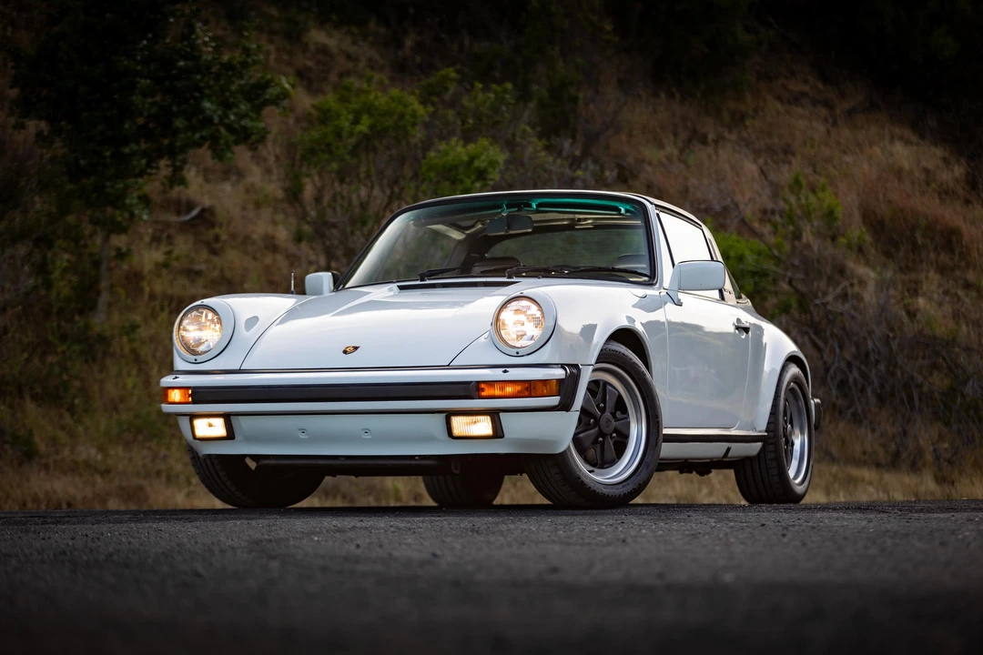 1984 Porsche 911 Carrera 3.2 - Image 10 of 31