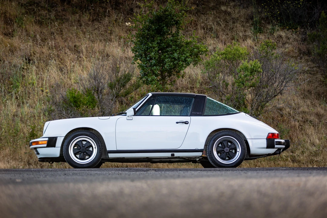 1984 Porsche 911 Carrera 3.2 - Image 17 of 31