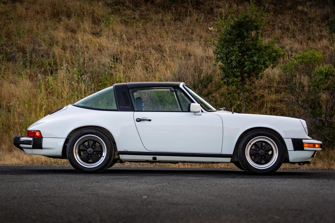 1984 Porsche 911 Carrera 3.2 - Image 3 of 31