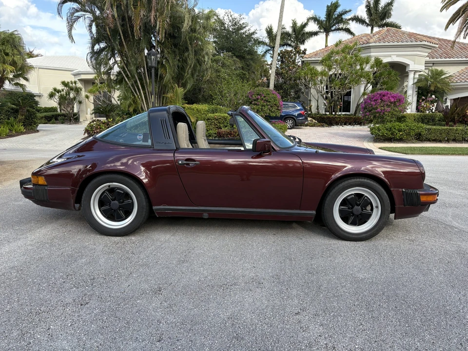 1984 Porsche 911 Carrera 3.2 - Image 8 of 31