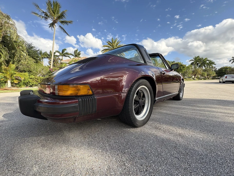 1984 Porsche 911 Carrera 3.2 - Image 14 of 31