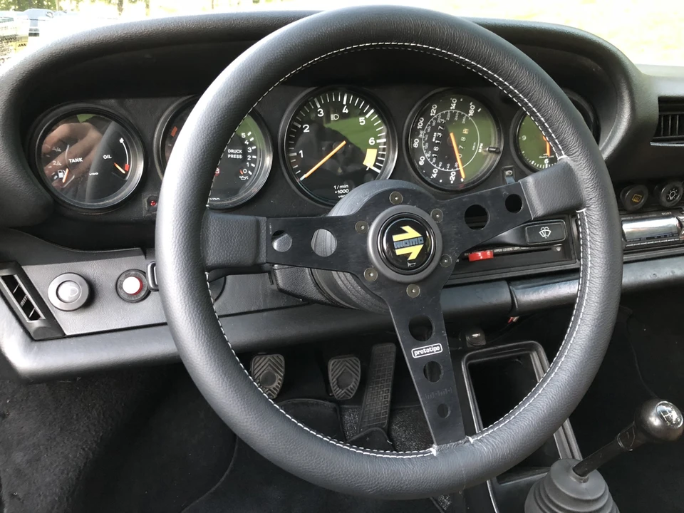 1984 Porsche 911 Carrera 3.2 - Image 24 of 31