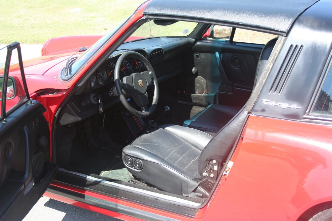 1984 Porsche 911 Carrera 3.2 - Image 30 of 31