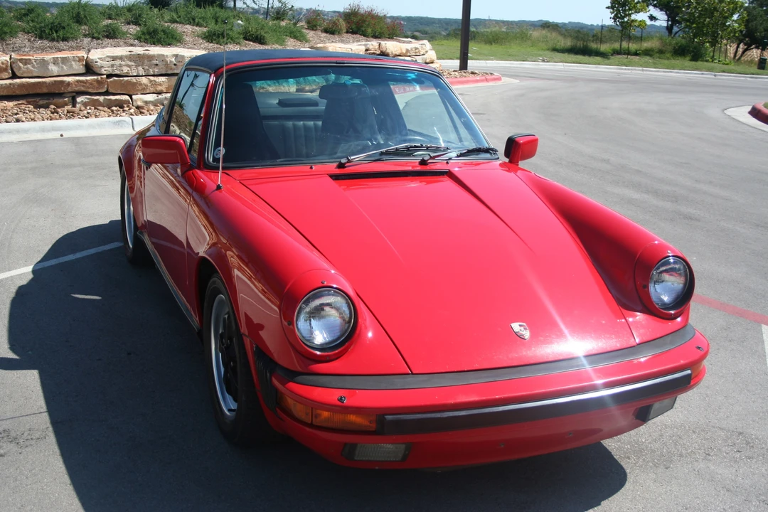 1984 Porsche 911 Carrera 3.2 - Image 17 of 31