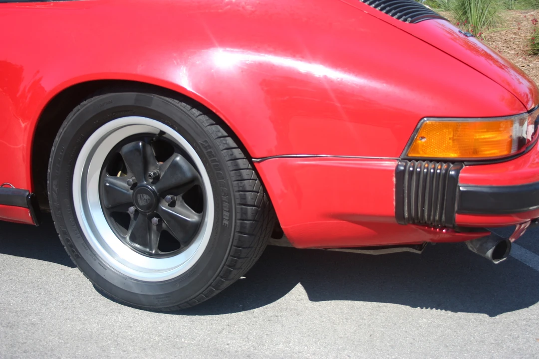 1984 Porsche 911 Carrera 3.2 - Image 8 of 31
