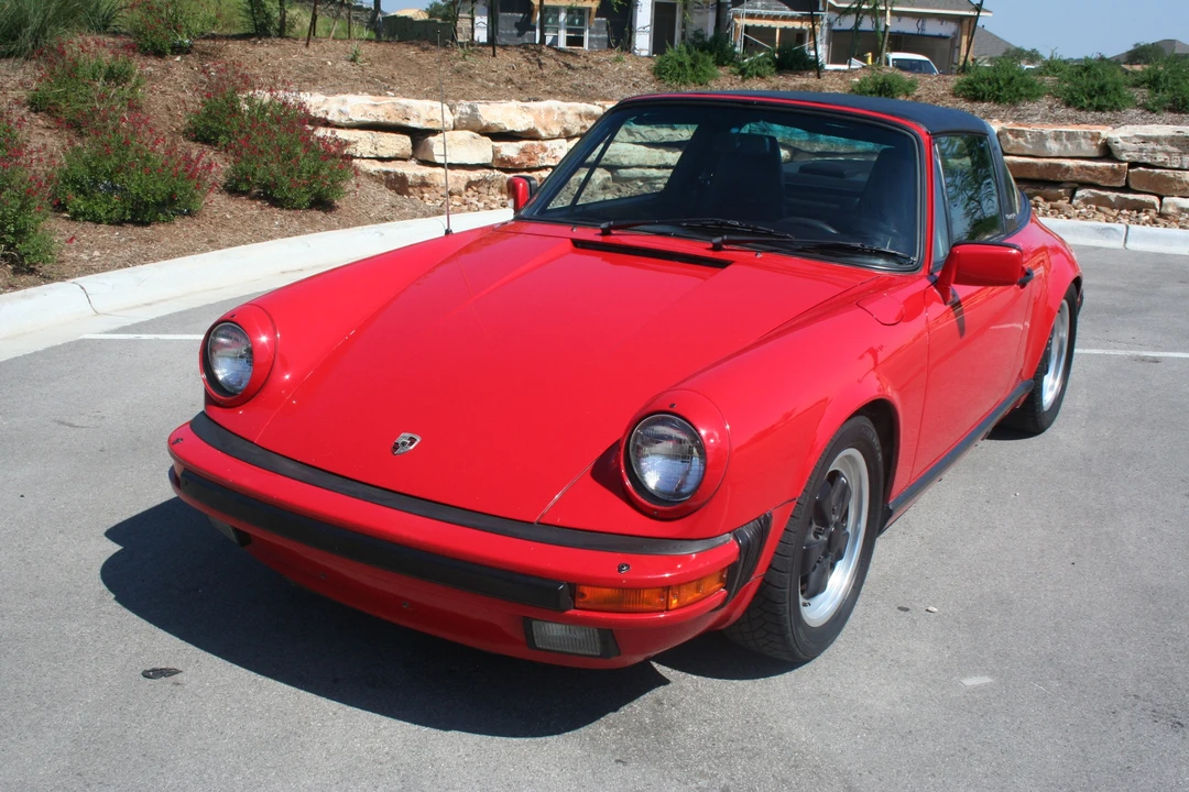 1984 Porsche 911 Carrera 3.2 - Image 2 of 31