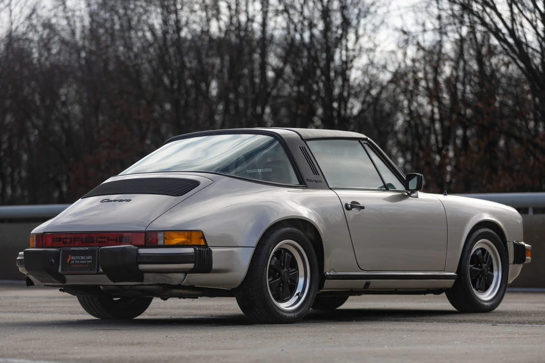 1984 Porsche 911 Carrera 3.2 - Image 28 of 31