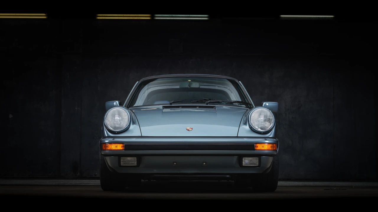 1984 Porsche 911 Carrera 3.2 - Image 5 of 31
