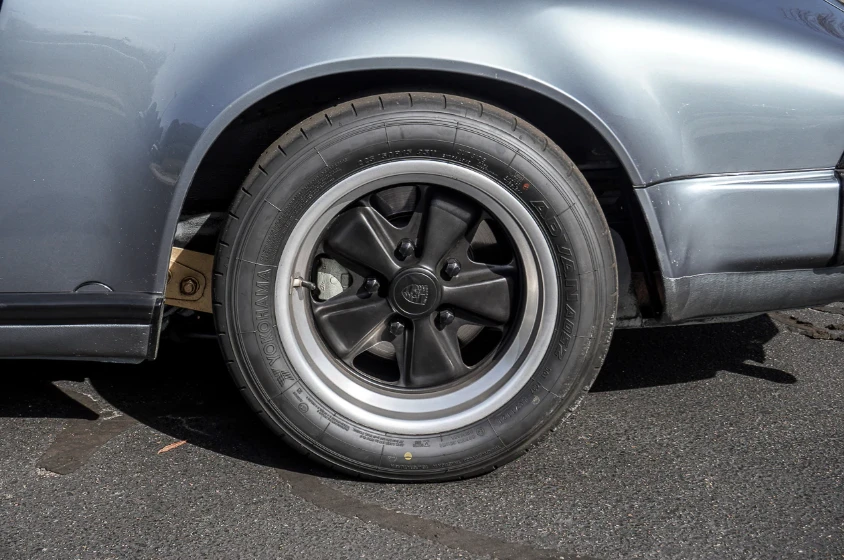 1984 Porsche 911 Carrera 3.2 - Image 9 of 25