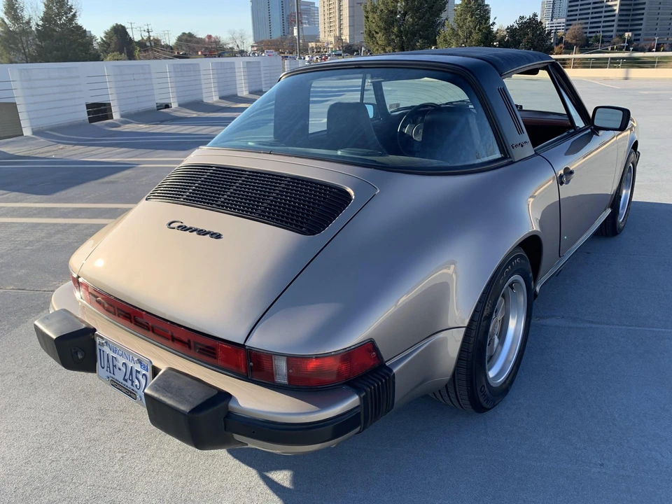 1984 Porsche 911 Carrera 3.2 - Image 28 of 31