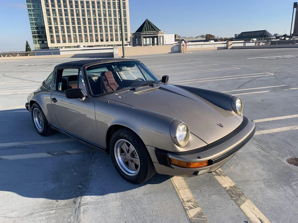 1984 Porsche 911 Carrera 3.2 - Image 20 of 31
