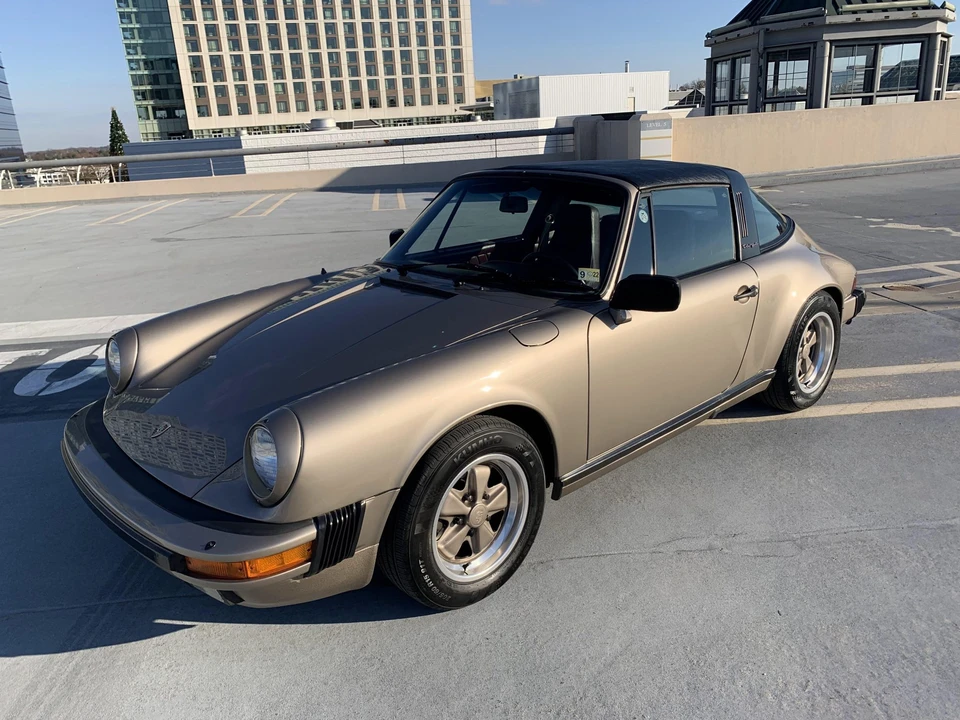 1984 Porsche 911 Carrera 3.2 - Image 4 of 31