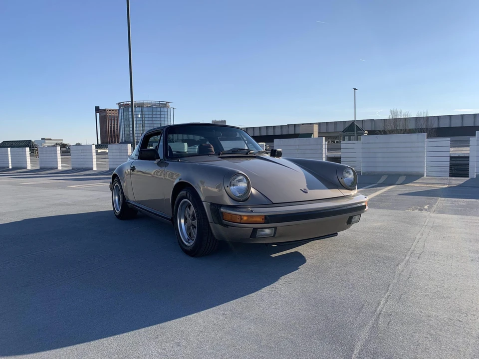 1984 Porsche 911 Carrera 3.2 - Image 15 of 31