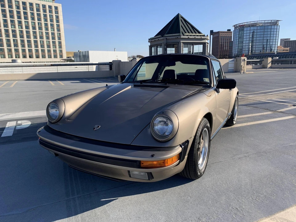 1984 Porsche 911 Carrera 3.2 - Image 8 of 31