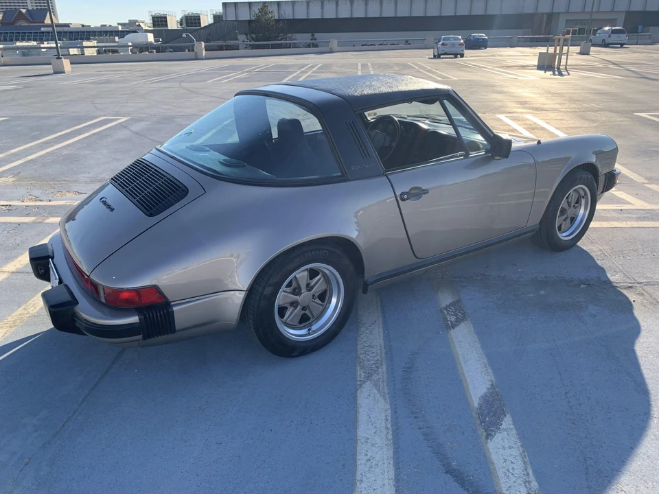 1984 Porsche 911 Carrera 3.2 - Image 25 of 31