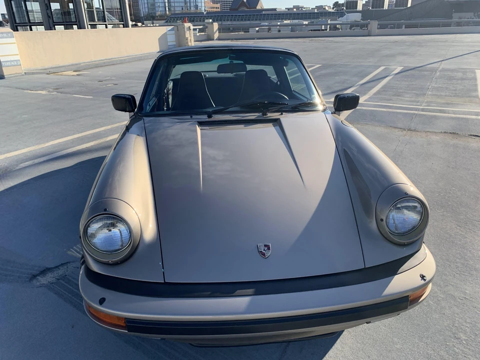 1984 Porsche 911 Carrera 3.2 - Image 12 of 31