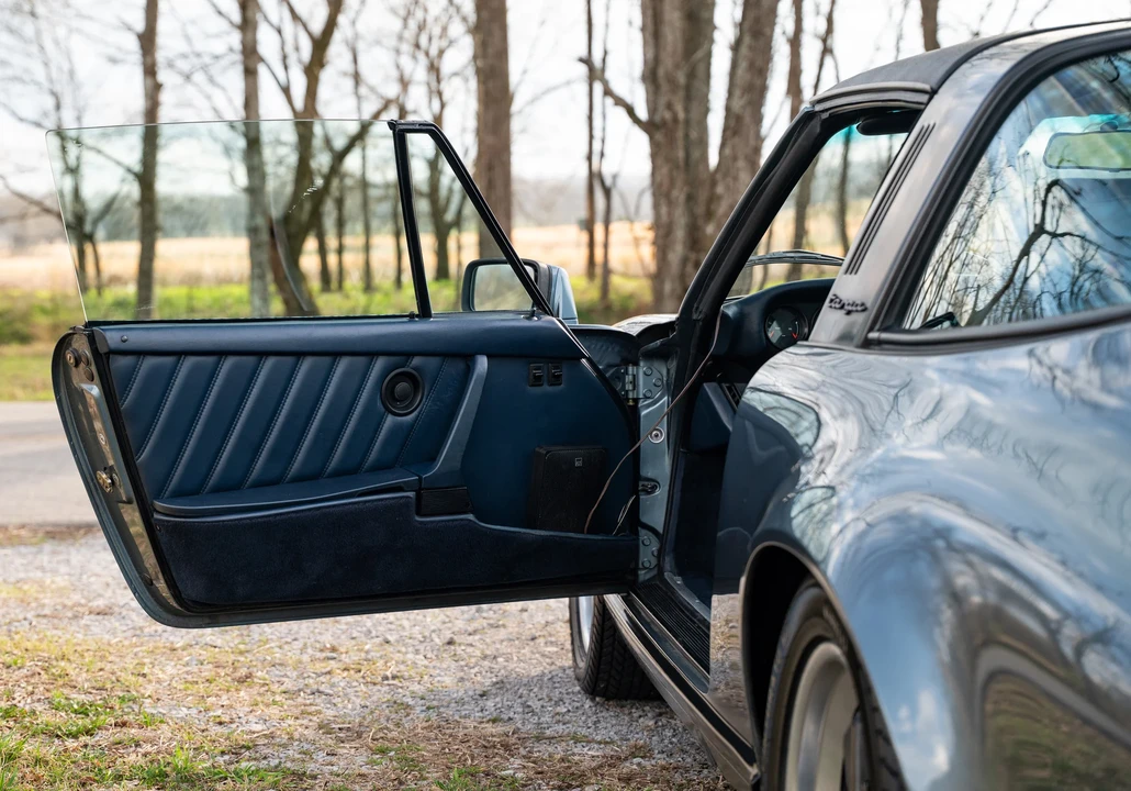 1984 Porsche 911 Carrera 3.2 - Image 30 of 31