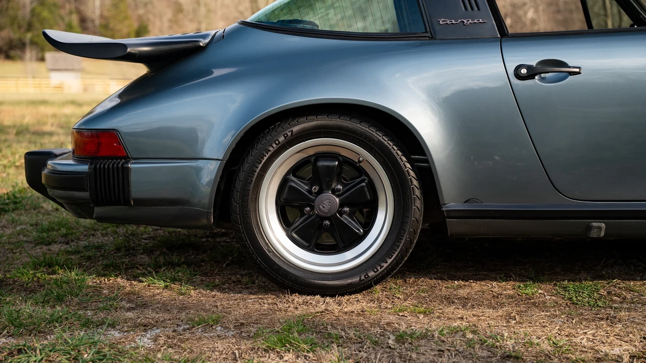 1984 Porsche 911 Carrera 3.2 - Image 25 of 31