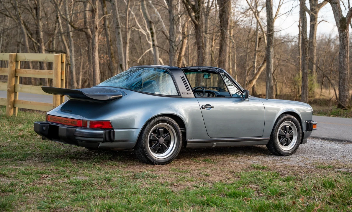 1984 Porsche 911 Carrera 3.2 - Image 5 of 31