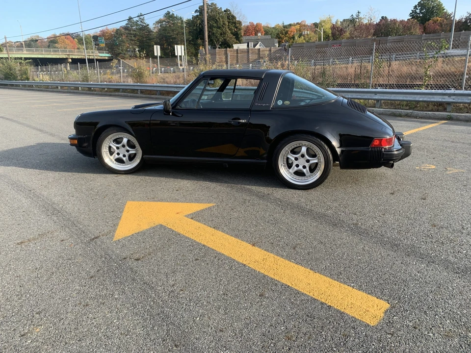 1984 Porsche 911 Carrera 3.2 - Image 8 of 31