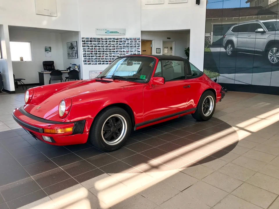 1984 Porsche 911 Carrera 3.2 - Image 2 of 31