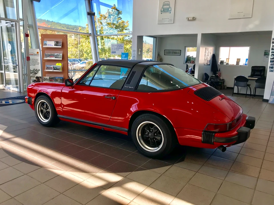 1984 Porsche 911 Carrera 3.2 - Image 7 of 31