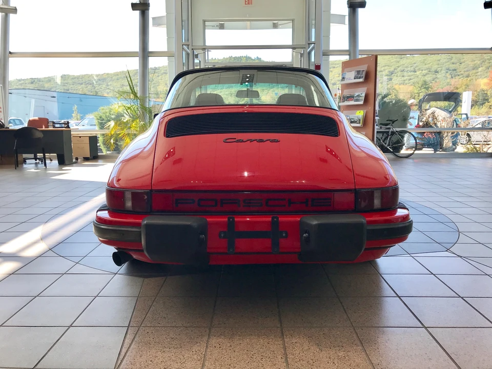 1984 Porsche 911 Carrera 3.2 - Image 8 of 31