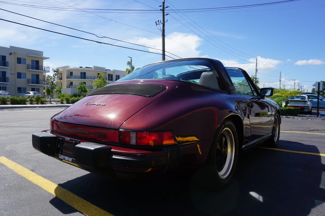1984 Porsche 911 Carrera 3.2 - Image 12 of 31
