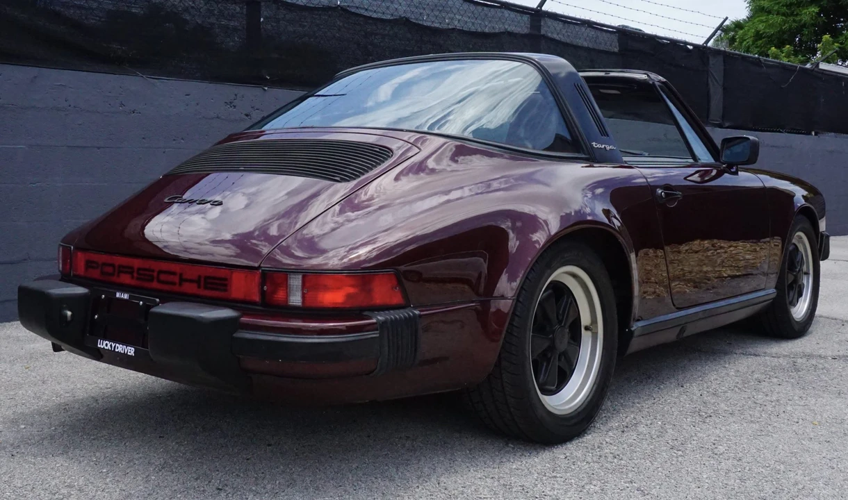 1984 Porsche 911 Carrera 3.2 - Image 30 of 31