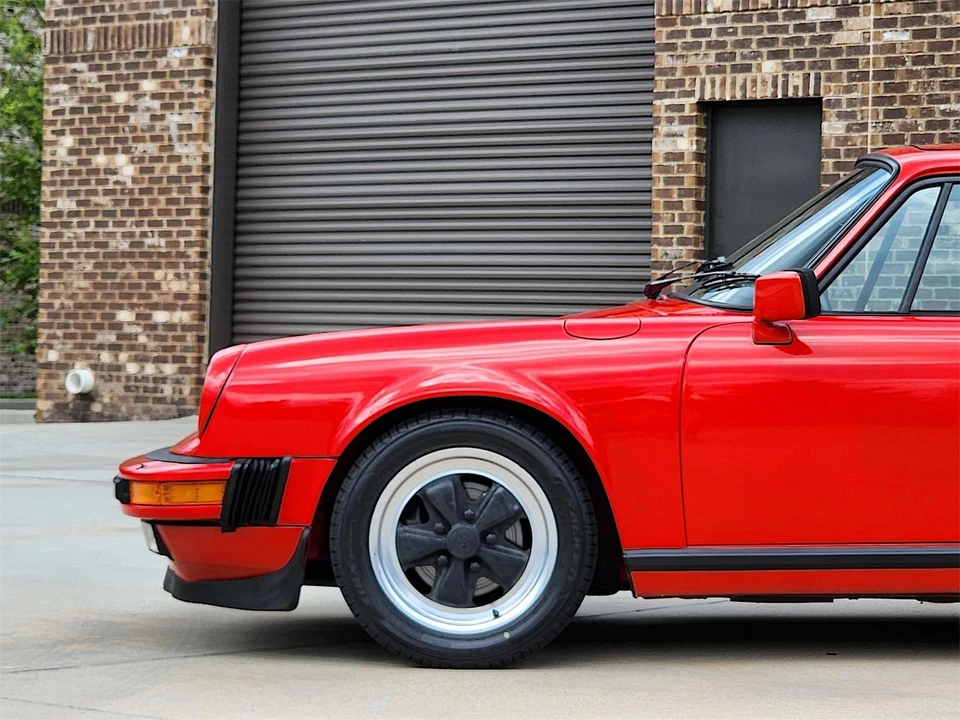 1984 Porsche 911 Carrera 3.2 - Image 7 of 31