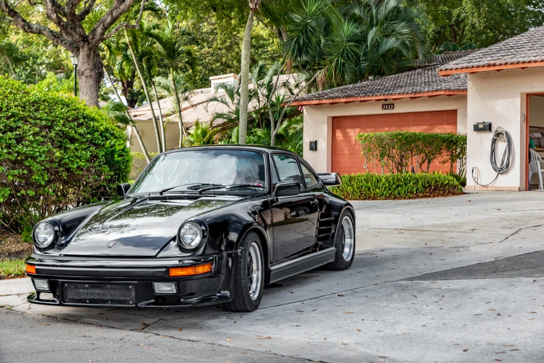 1984 Porsche 911 Carrera 3.2 - Image 15 of 31