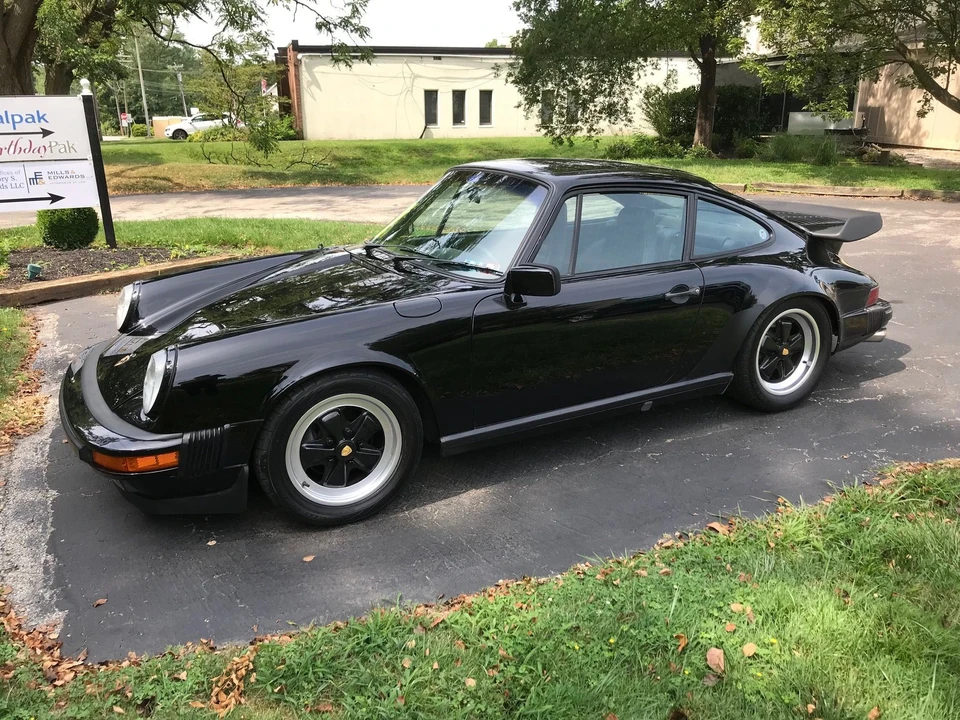 1984 Porsche 911 Carrera 3.2 - Image 2 of 22