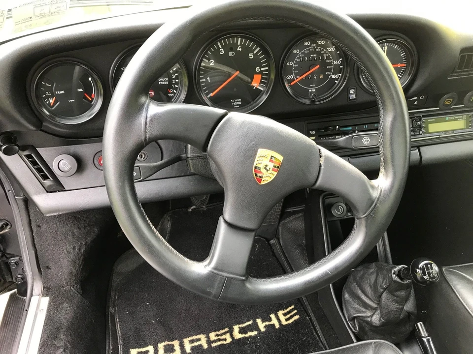 1984 Porsche 911 Carrera 3.2 - Image 10 of 22